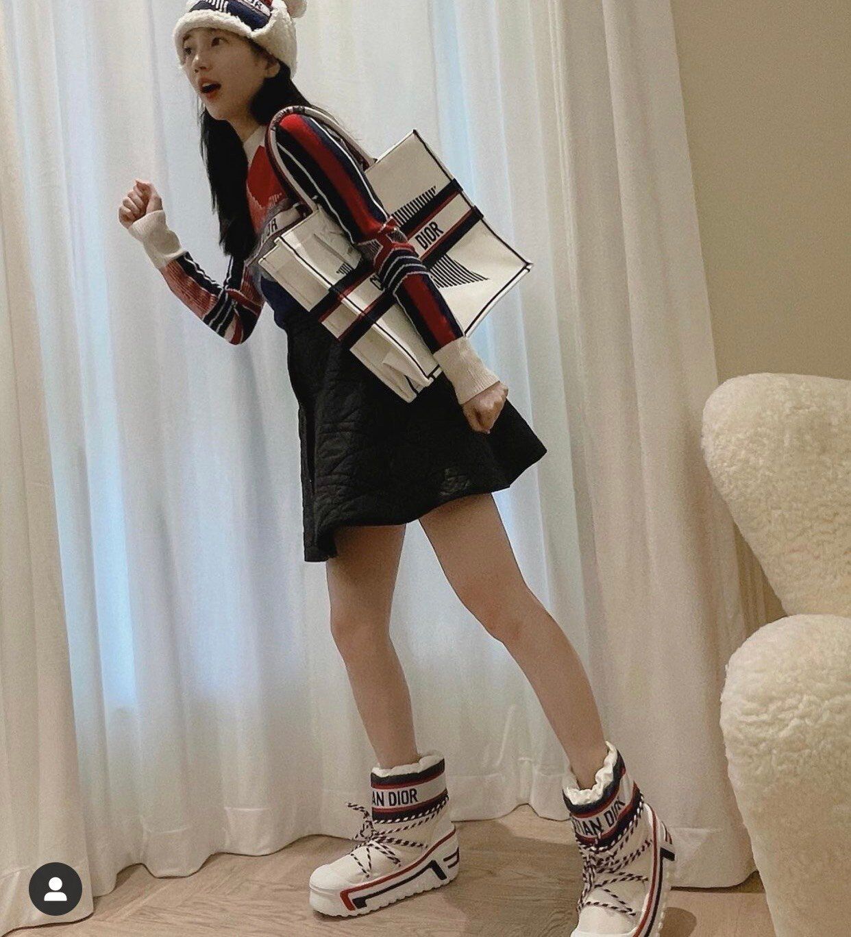 Suzy khoe diện mạo xinh đẹp khi diện quà tặng từ Dior - Mùa đông đến rồi