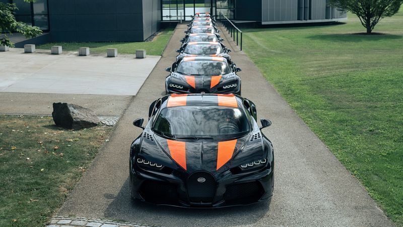 Cận cảnh siêu xe Bugatti Chiron Super Sport 300+ trị giá 120 tỷ-2