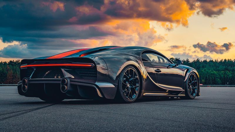 Cận cảnh siêu xe Bugatti Chiron Super Sport 300+ trị giá 120 tỷ-7