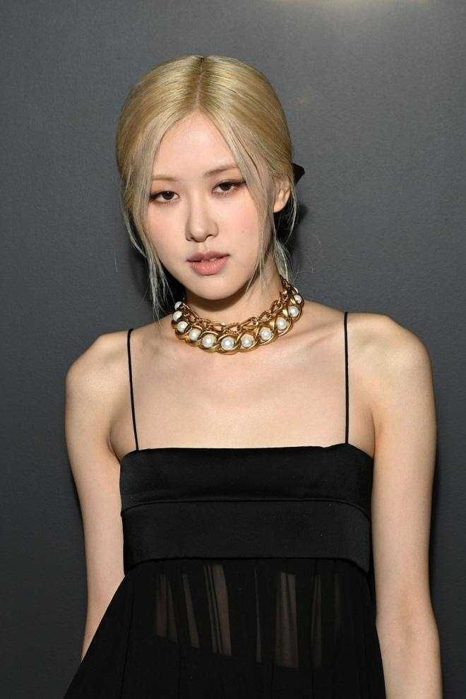 Rosé và Jisoo - “bùng nổ” hay “nhạt nhòa” tại Paris Fashion Week?-9