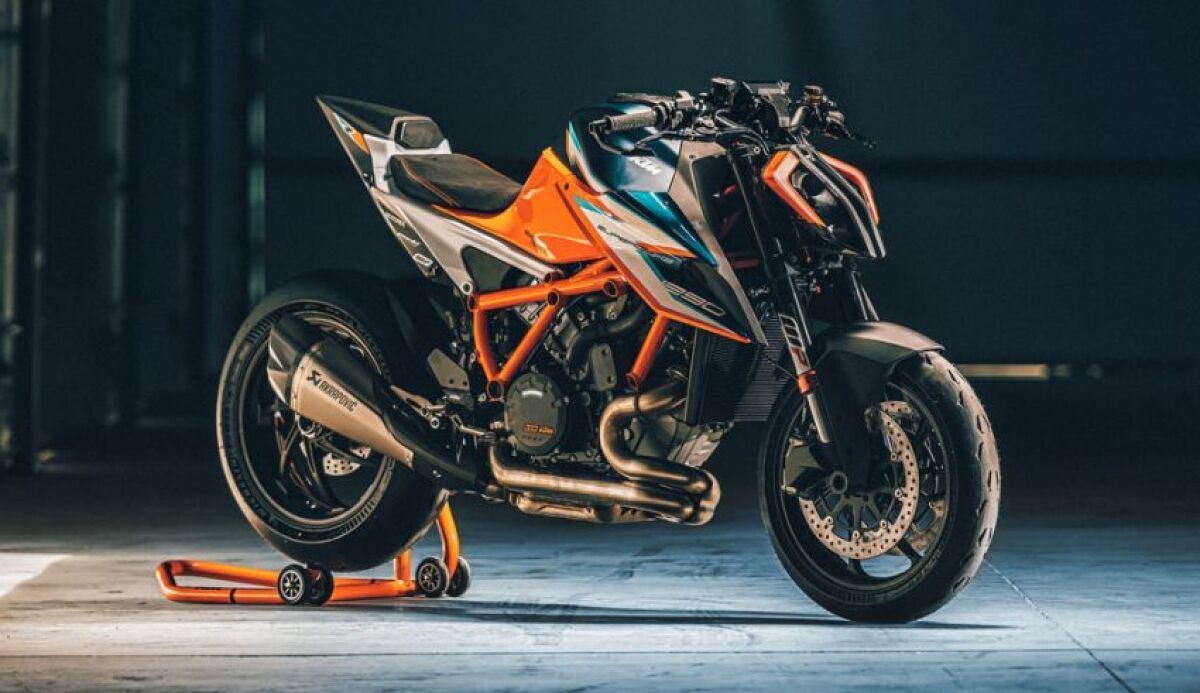 10 mẫu super Naked Bike đáng chú ý nhất năm 2021-10
