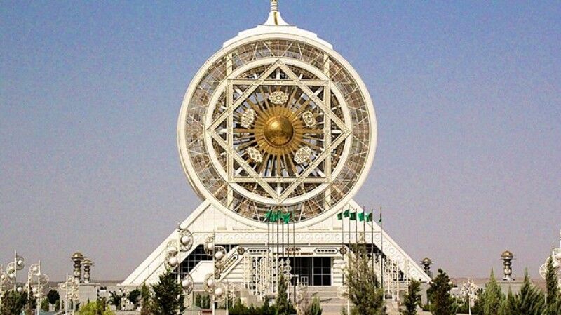 Ashgabat - thành phố đá cẩm thạch