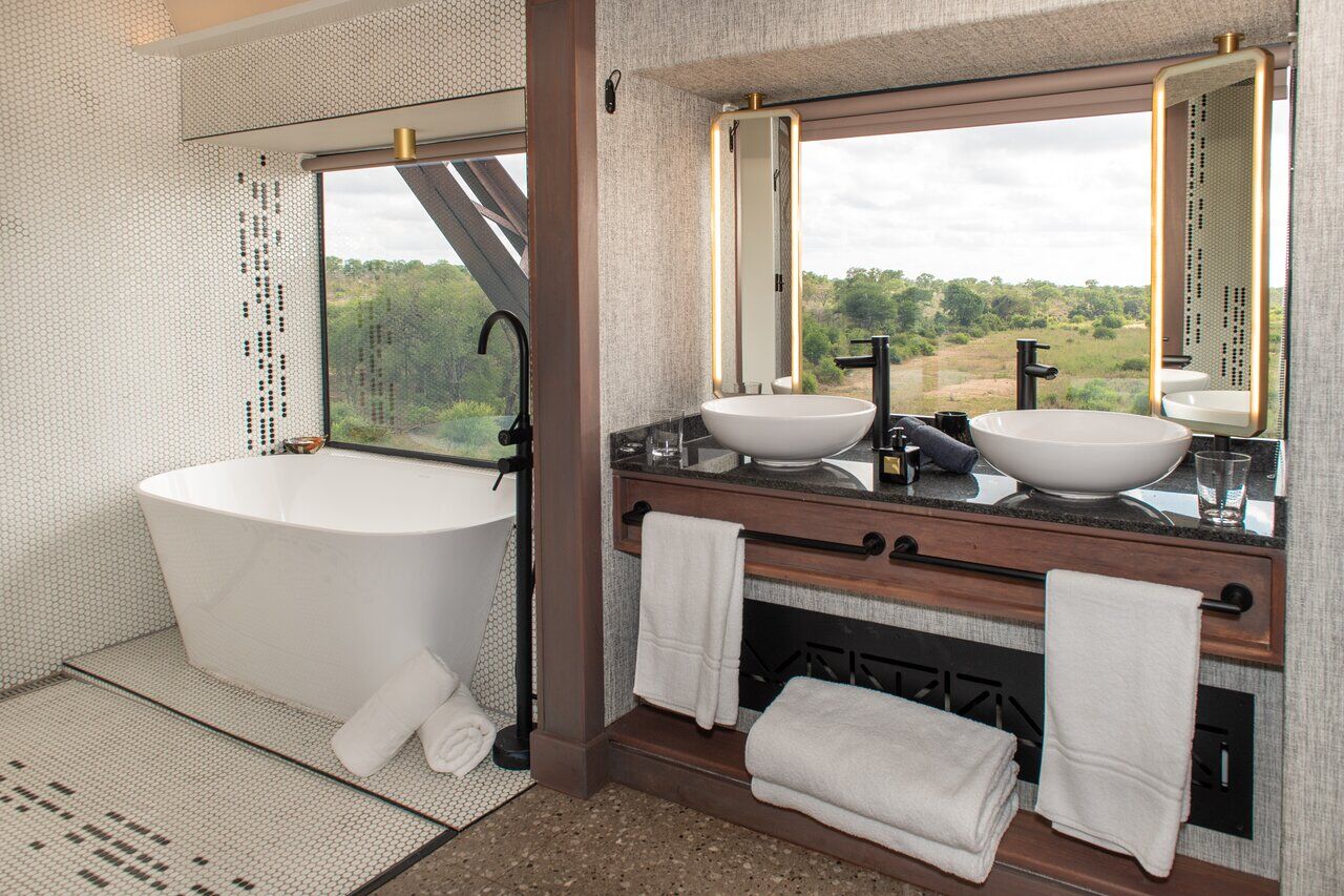 KRUGER SHALATI: THE TRAIN ON THE BRIDGE - Hostel Reviews (South  Africa/Skukuza) - Tripadvisor