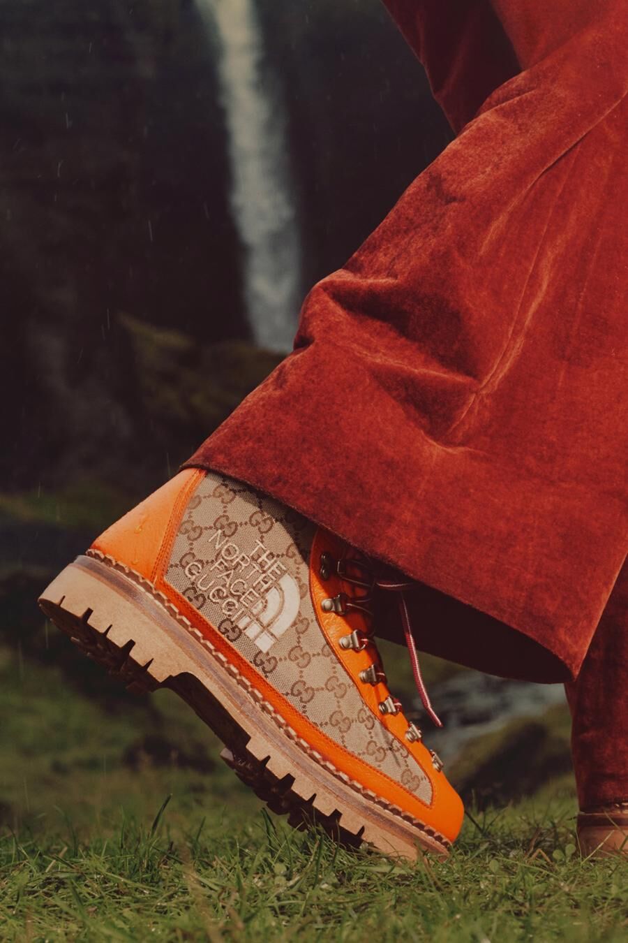 “Chương 2” của dự án hợp tác Gucci x The North Face có gì? - Ảnh 1