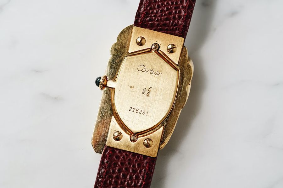 Đấu giá đồng hồ Cartier Cheich