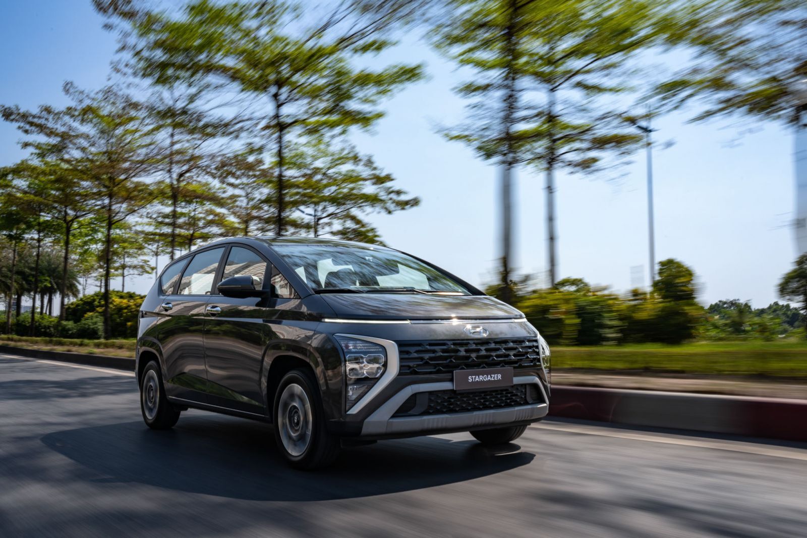 Xe Hyundai Stargazer giá rẻ