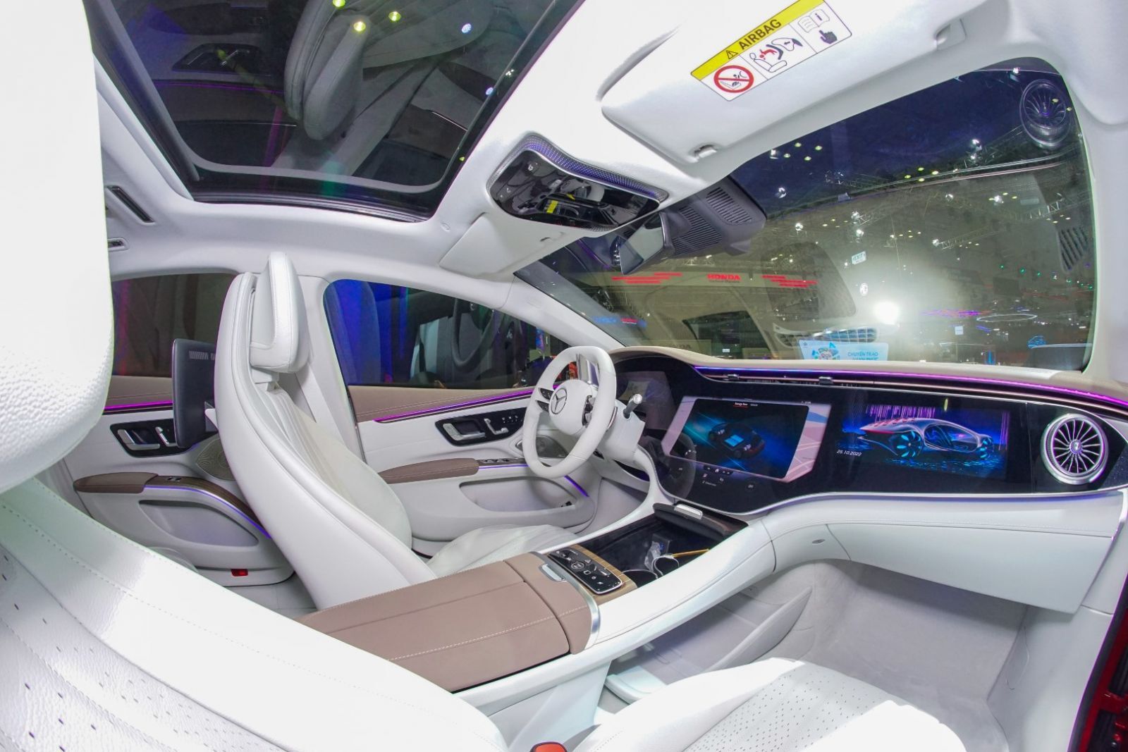 Sedan điện EQS của Mercedes-Benz