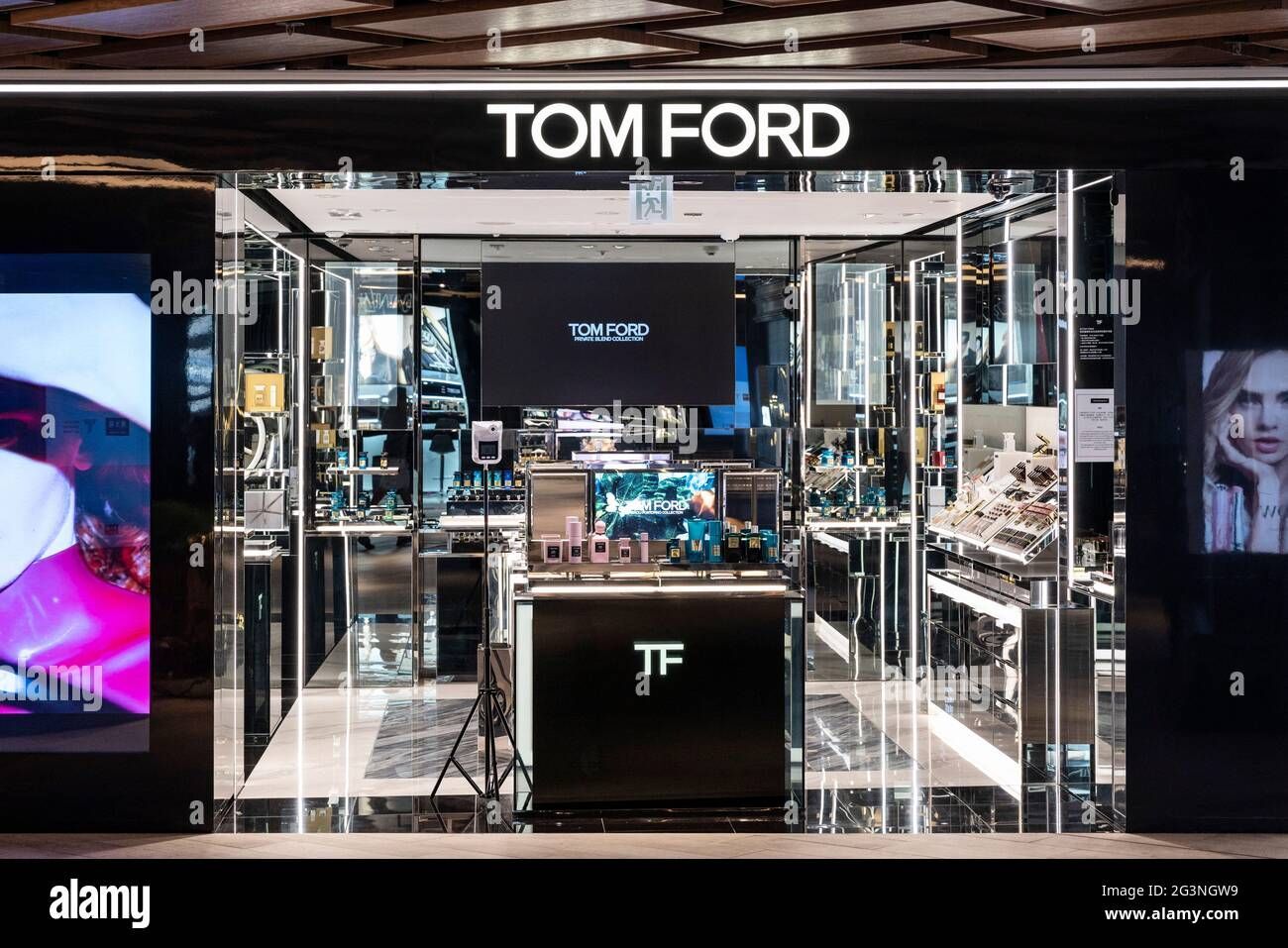 Estée Lauder mua lại Tom Ford 