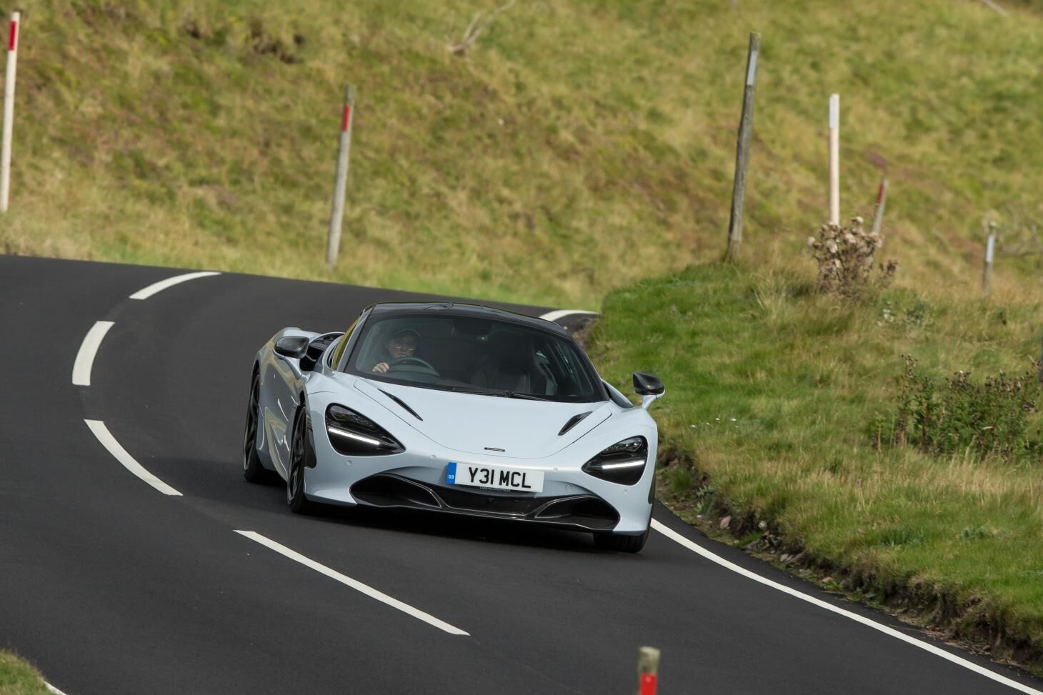 medium-8511-mclaren720s.jpg
