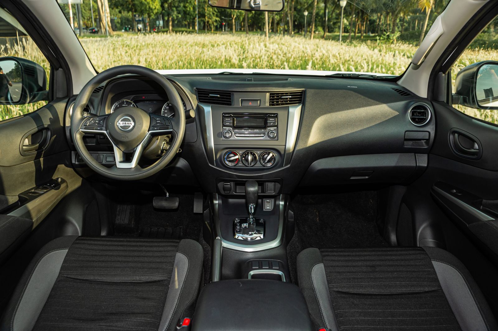 phiên bản Nissan Navara EL 2WD