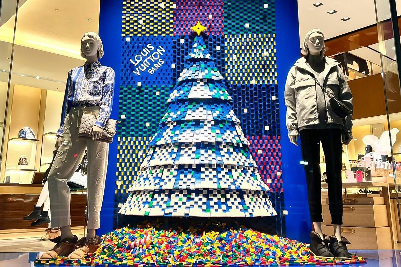 Louis Vuitton hợp tác với LEGO