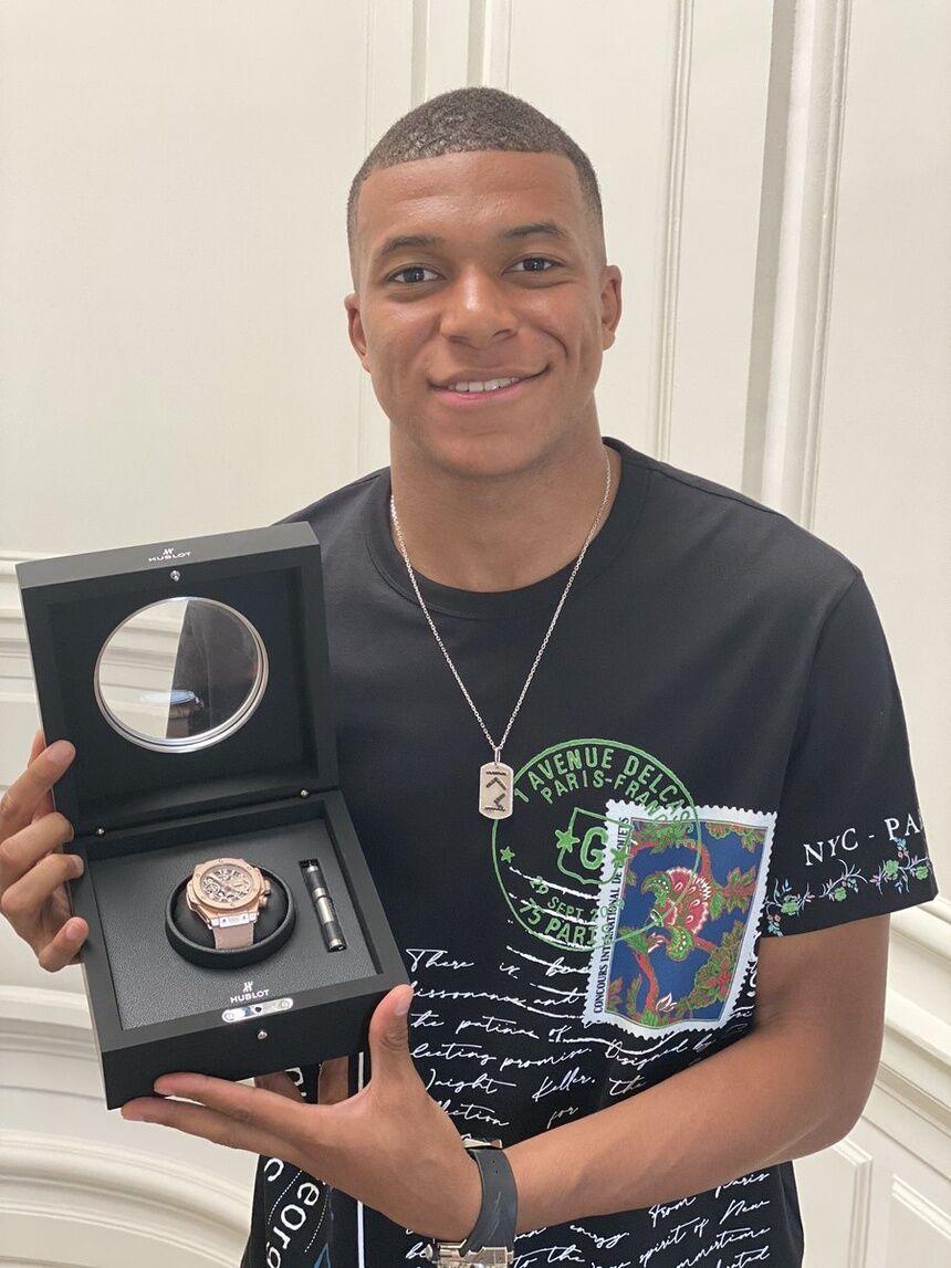 BST đồng hồ của Kylian Mbappé