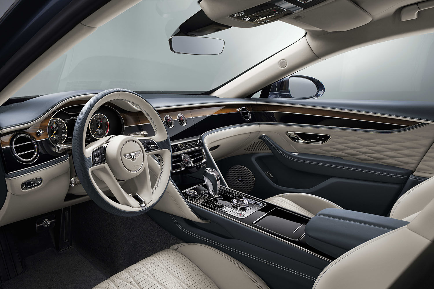 flying-spur-interior