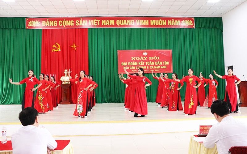 Chủ tịch UBND tỉnh Nghệ An dự ngày hội Đại đoàn kết tại huyện Nam Đàn