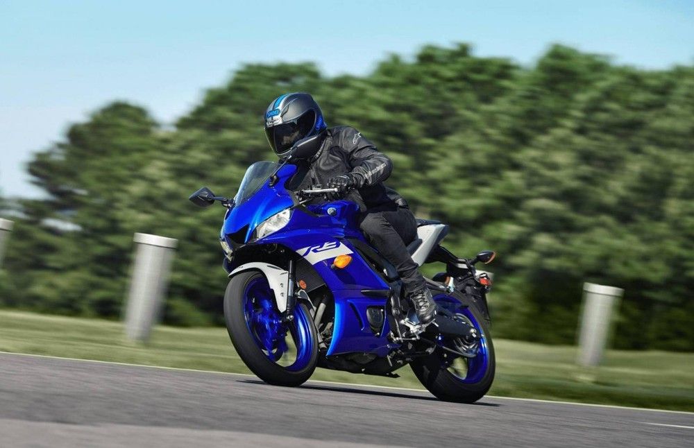 xe máy điện Yamaha tự lái