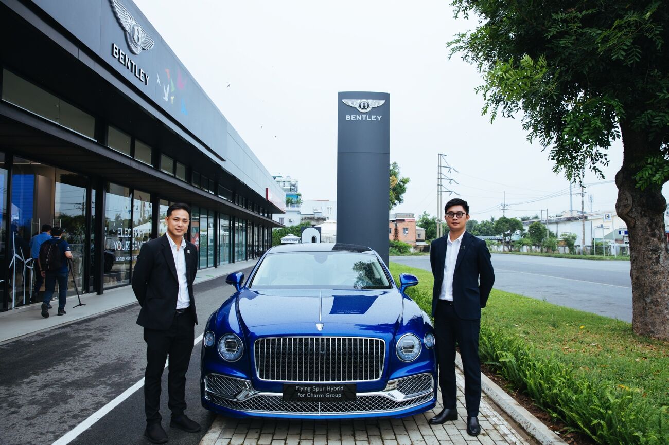 xe Bentley Flying Spur Hybrid