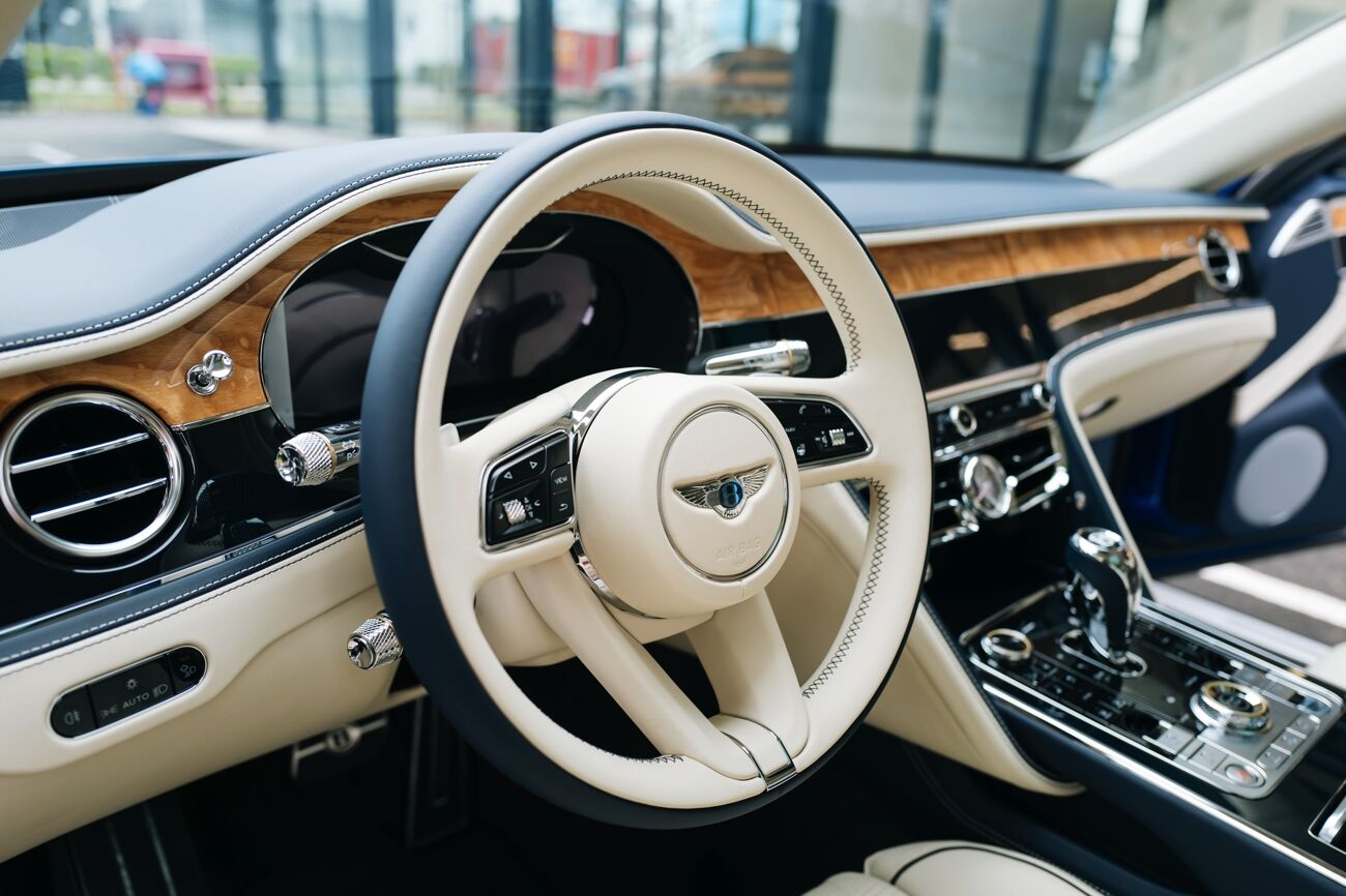 xe Bentley Flying Spur Hybrid