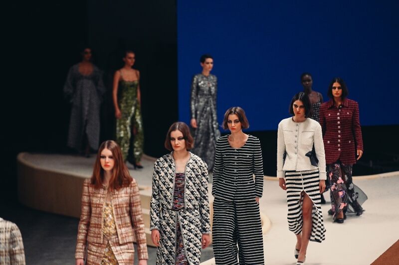 Tuần lễ thời trang Paris show 