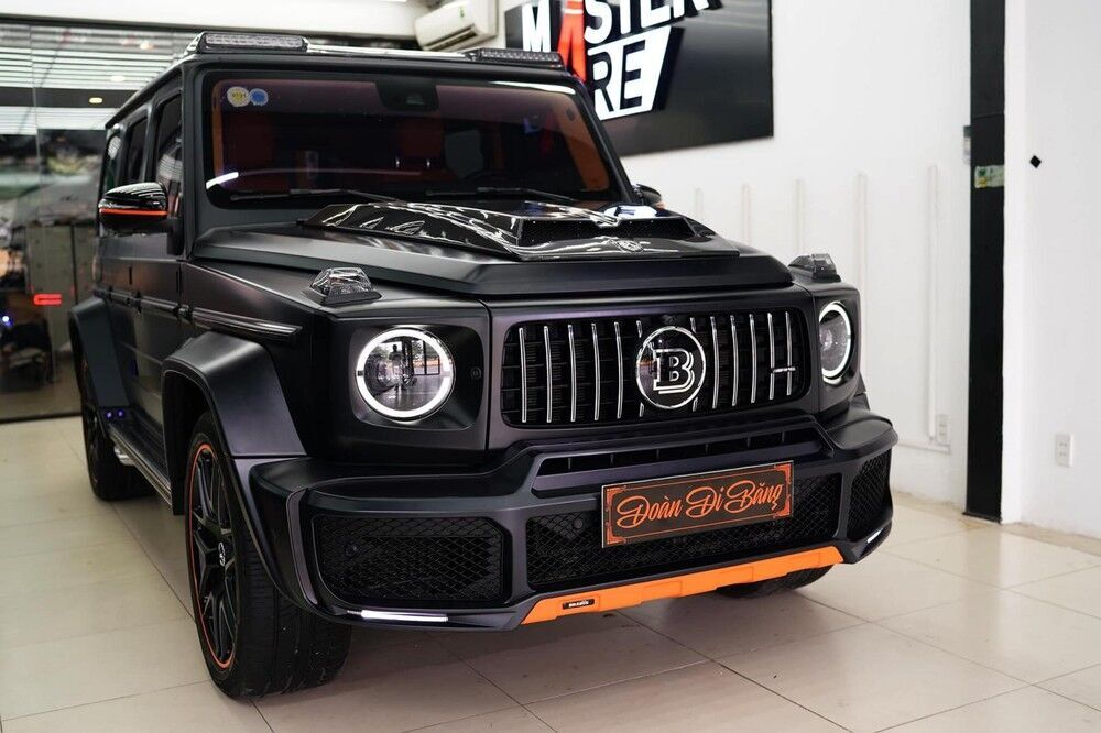 Vợ chồng Đoàn Di Băng chơi lớn khi độ lại nội thất tông cam sặc sỡ cho Mercedes-AMG G63 Edition 1