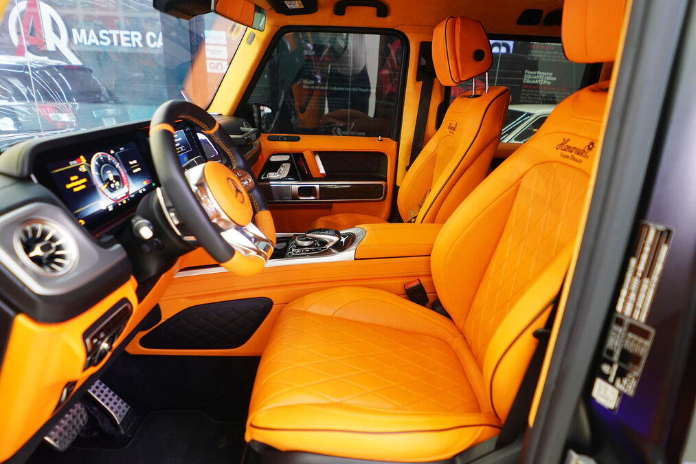 Mercedes-AMG G 63 với diện mạo độc đáo đỗ ở nhà vợ chồng Đoàn Di Băng, chiếc biển số tiết lộ nguồn gốc thực sự