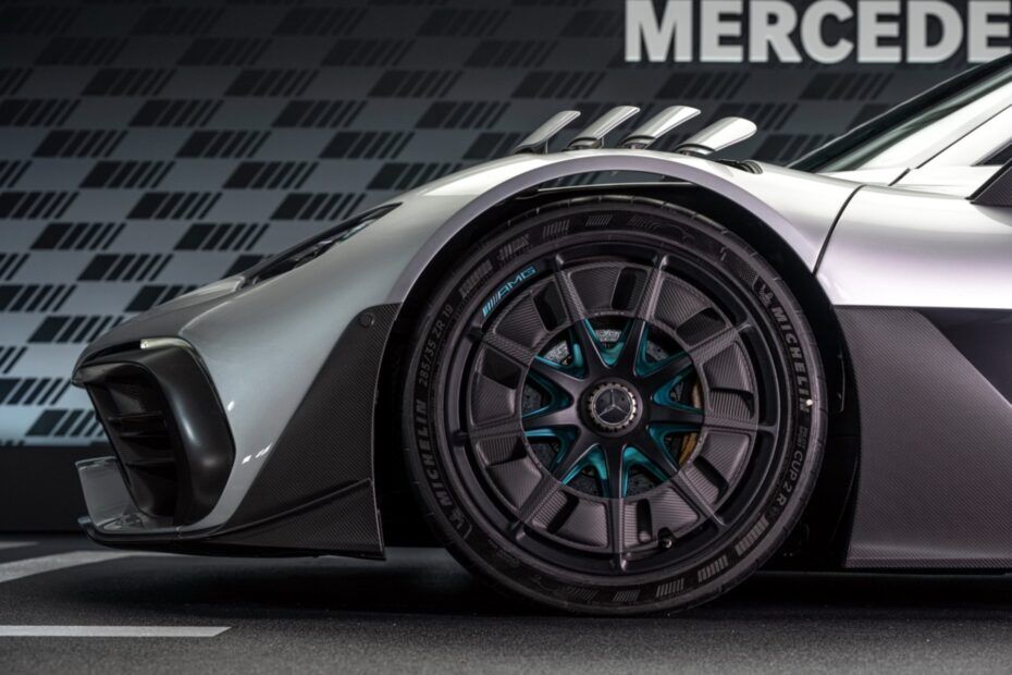 20221306-AMG-One-4-930x620.jpg