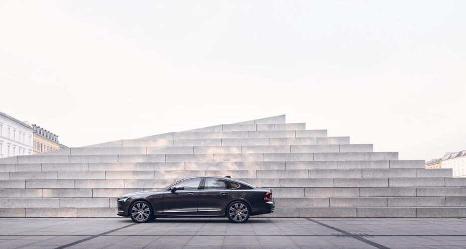 20222806-Volvo-7-930x498.jpg