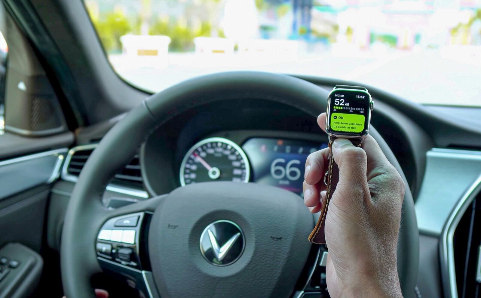 tiếng ồn trên xe ô tô