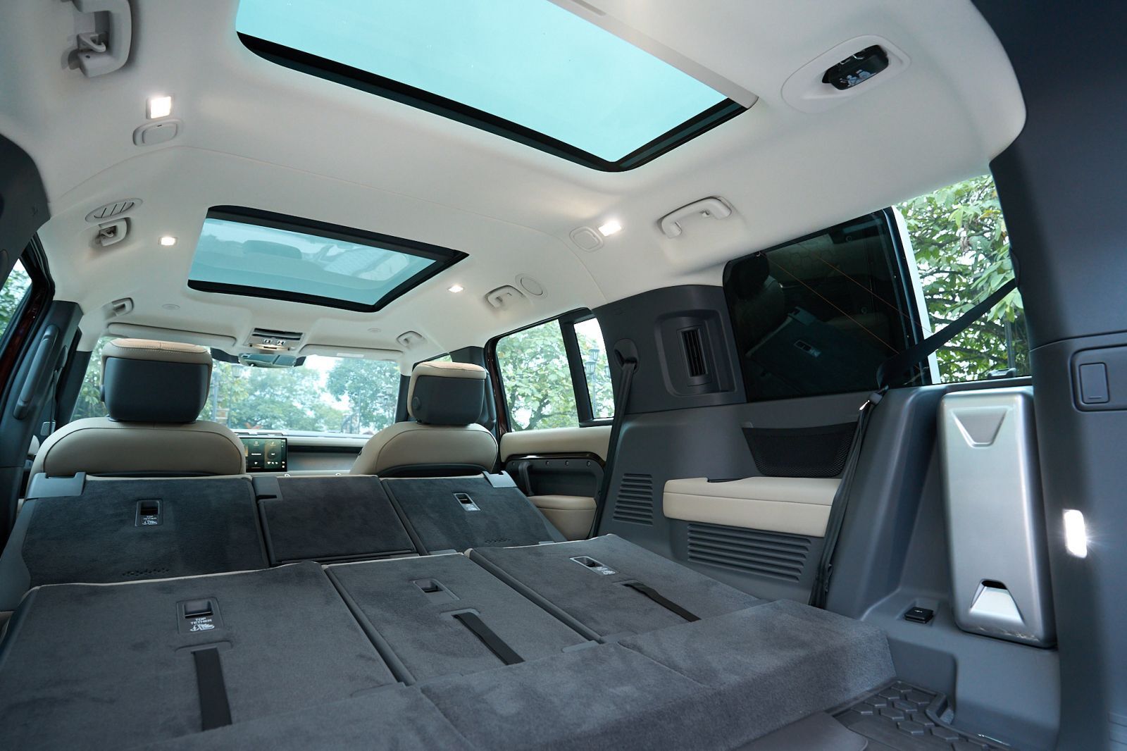 SUV Land Rover Defender 130