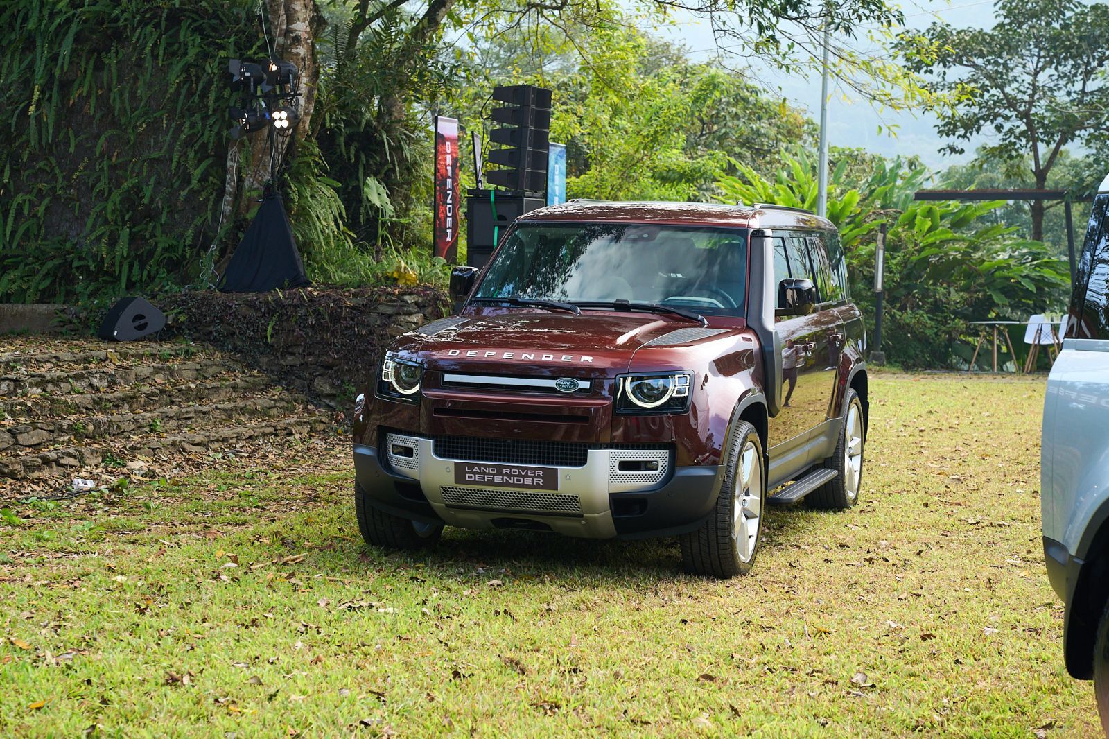 SUV Land Rover Defender 130