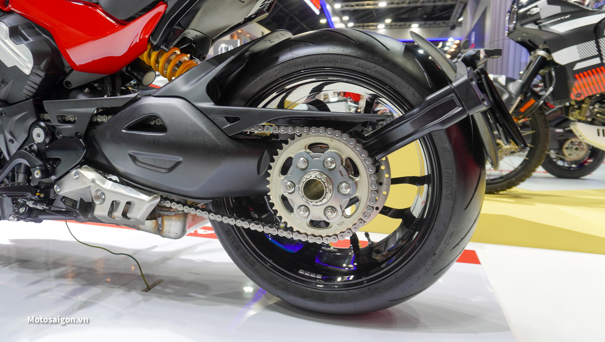 ducati-diavel-v4-desert-x-monster-sp-2023-motosaigon-031.jpg