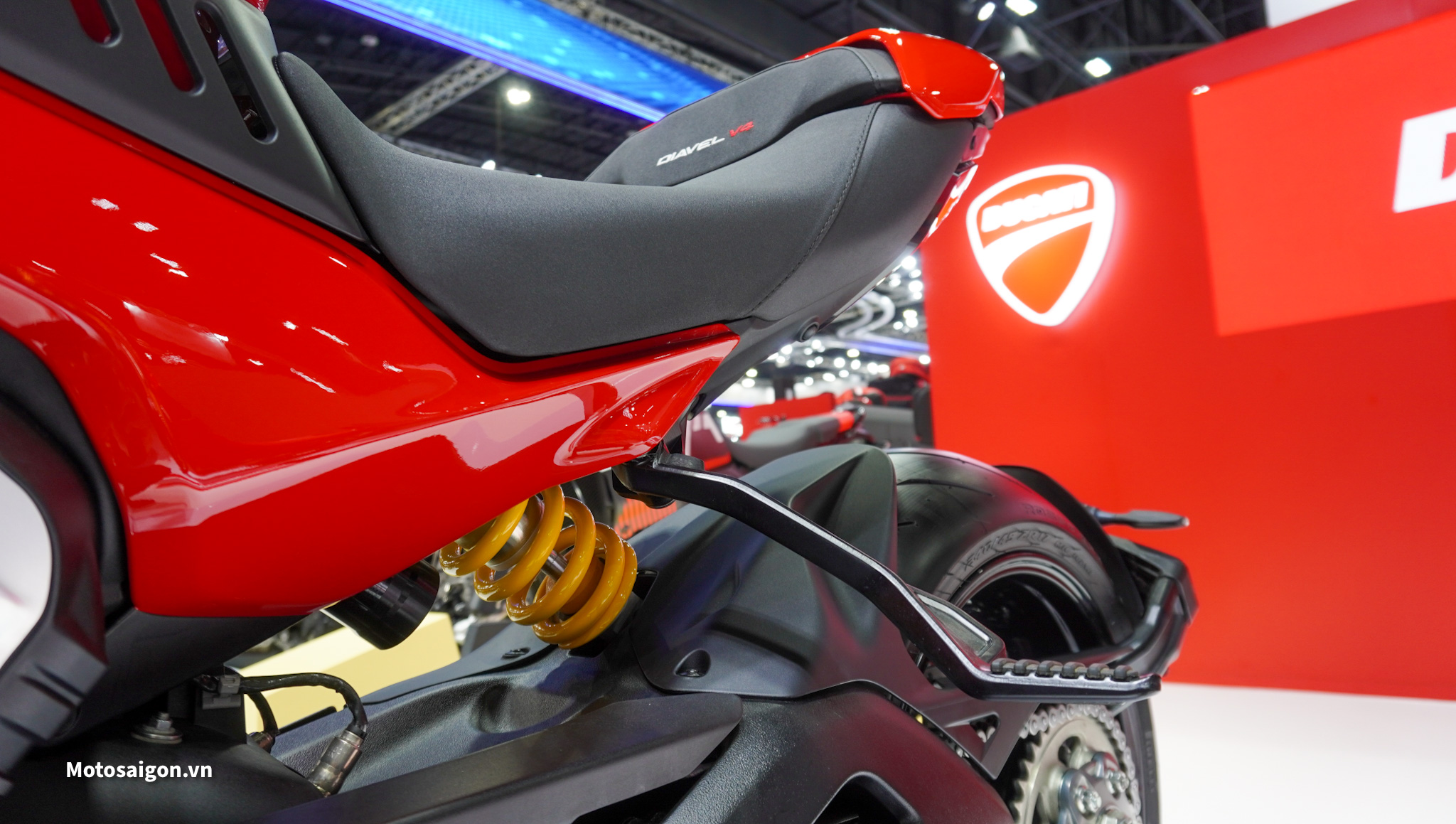 ducati-diavel-v4-desert-x-monster-sp-2023-motosaigon-048.jpg