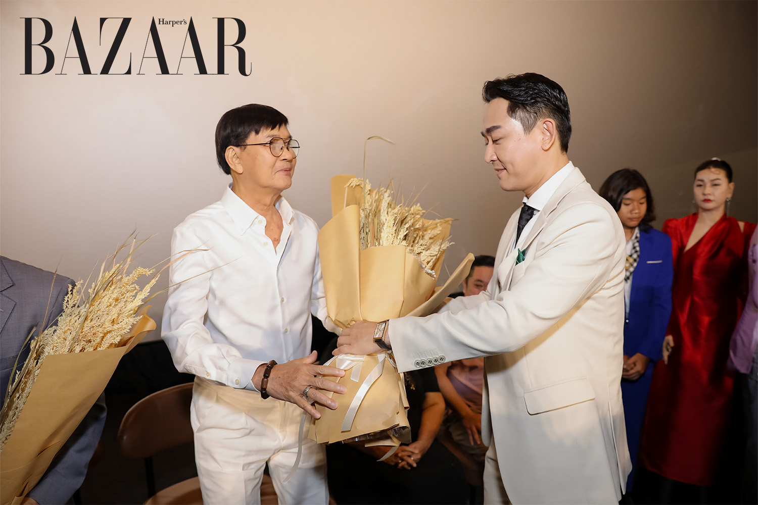 Harper's Bazaar_Hai thế hệ diễn viên hội ngộ tại premiere Đất Rừng Phương Nam_07