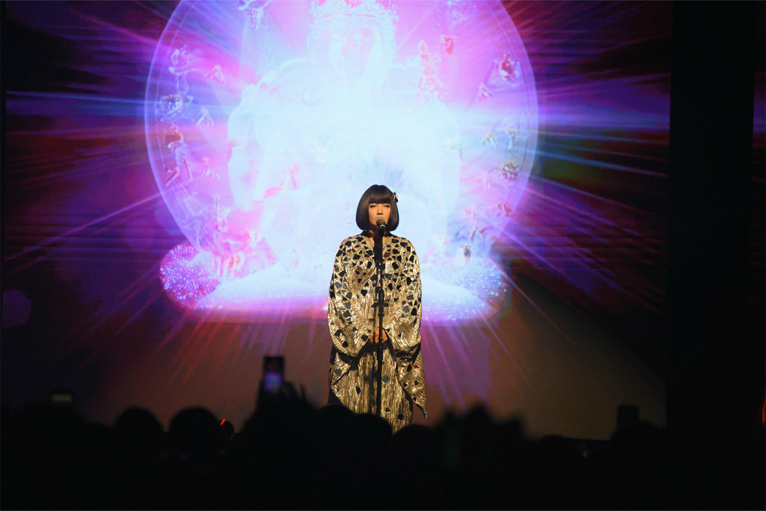 Harper's Bazaar_Tinna Tình tham gia lễ hội âm nhạc Awaken Music Festival_02