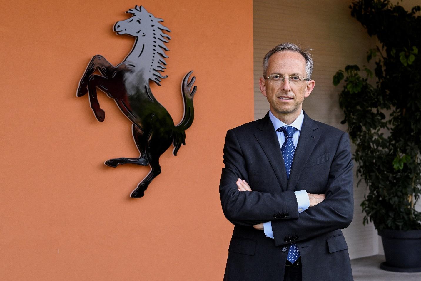 Gần 1/3 những người mới mua siêu xe Ferrari đều dưới 40 tuổi