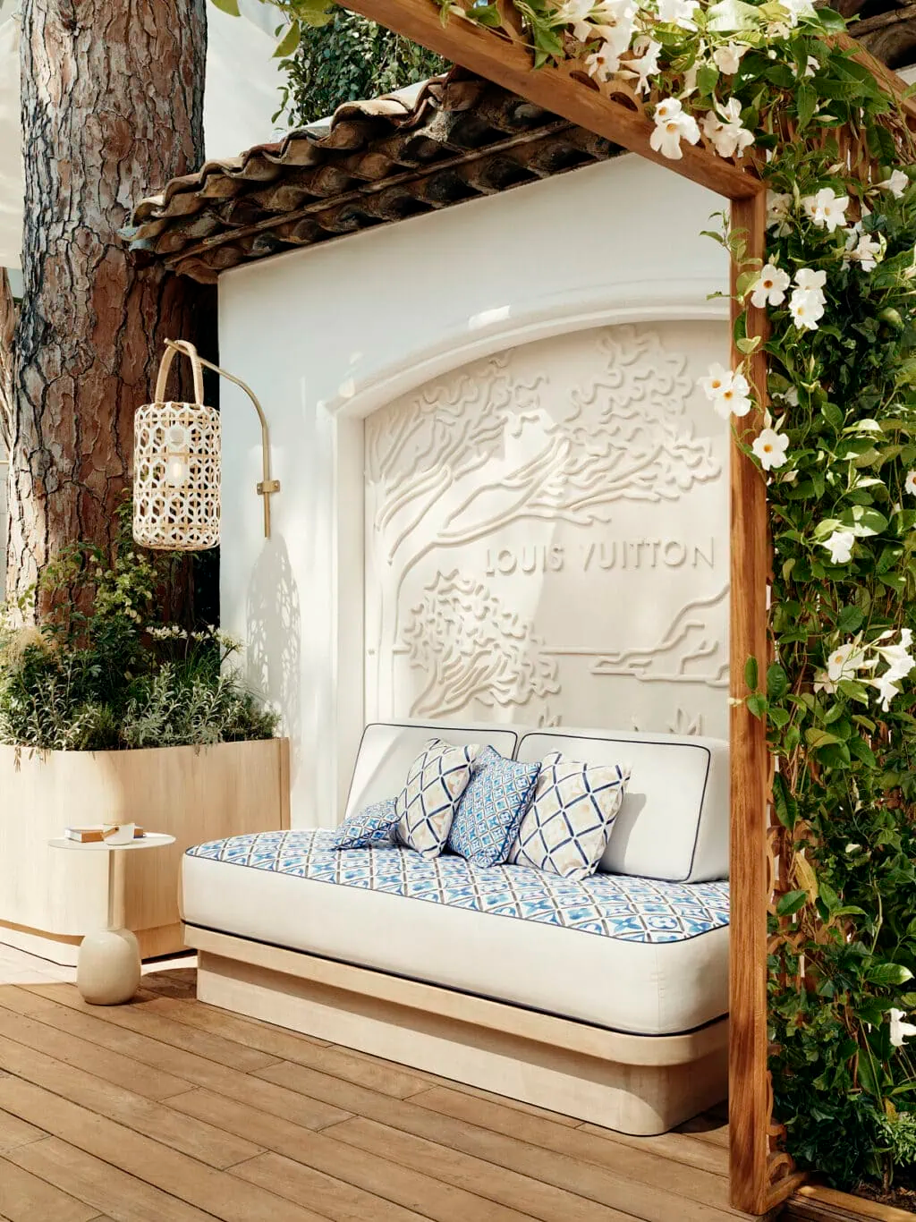 Hai đầu bếp Michelin tiếp quản nhà hàng của Louis Vuitton tại Saint Tropez