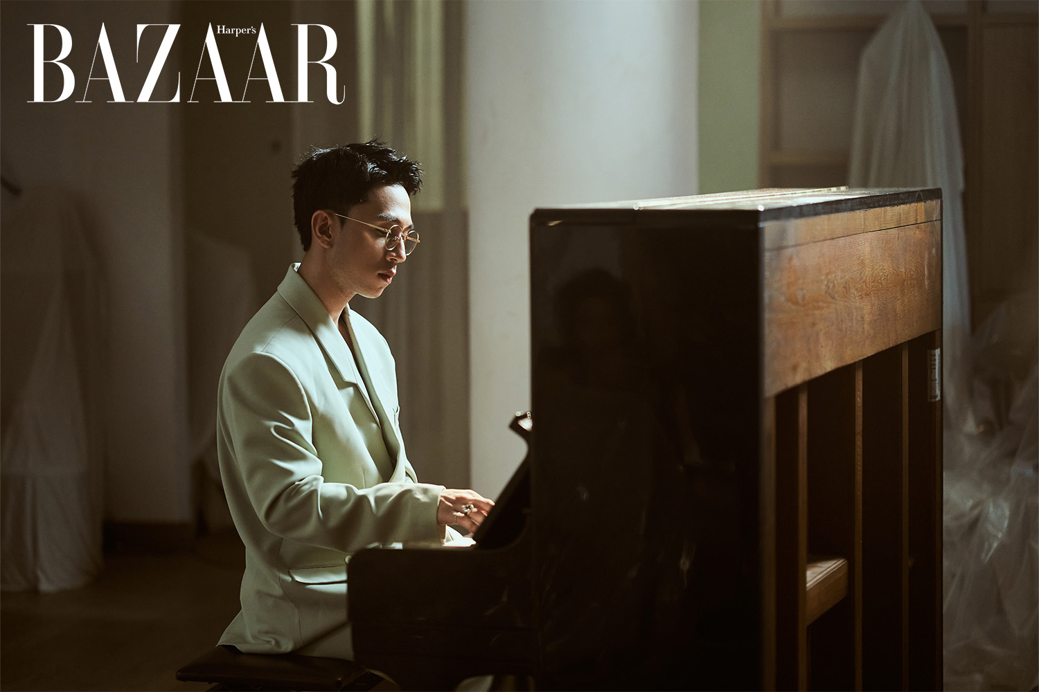 Harper's Bazaar_Dương Edward ra MV mới hậu The Masked Singer_02