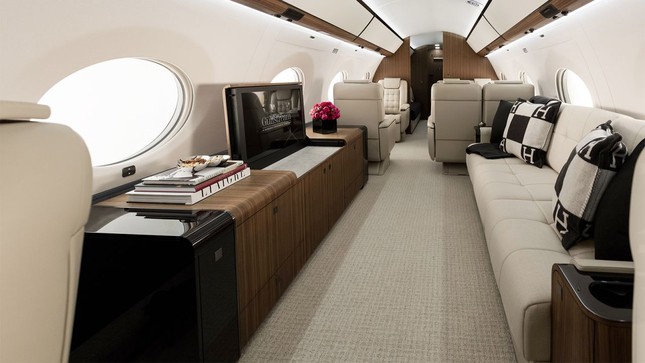 Cristiano Ronaldo tậu siêu chuyên cơ Gulfstream 650