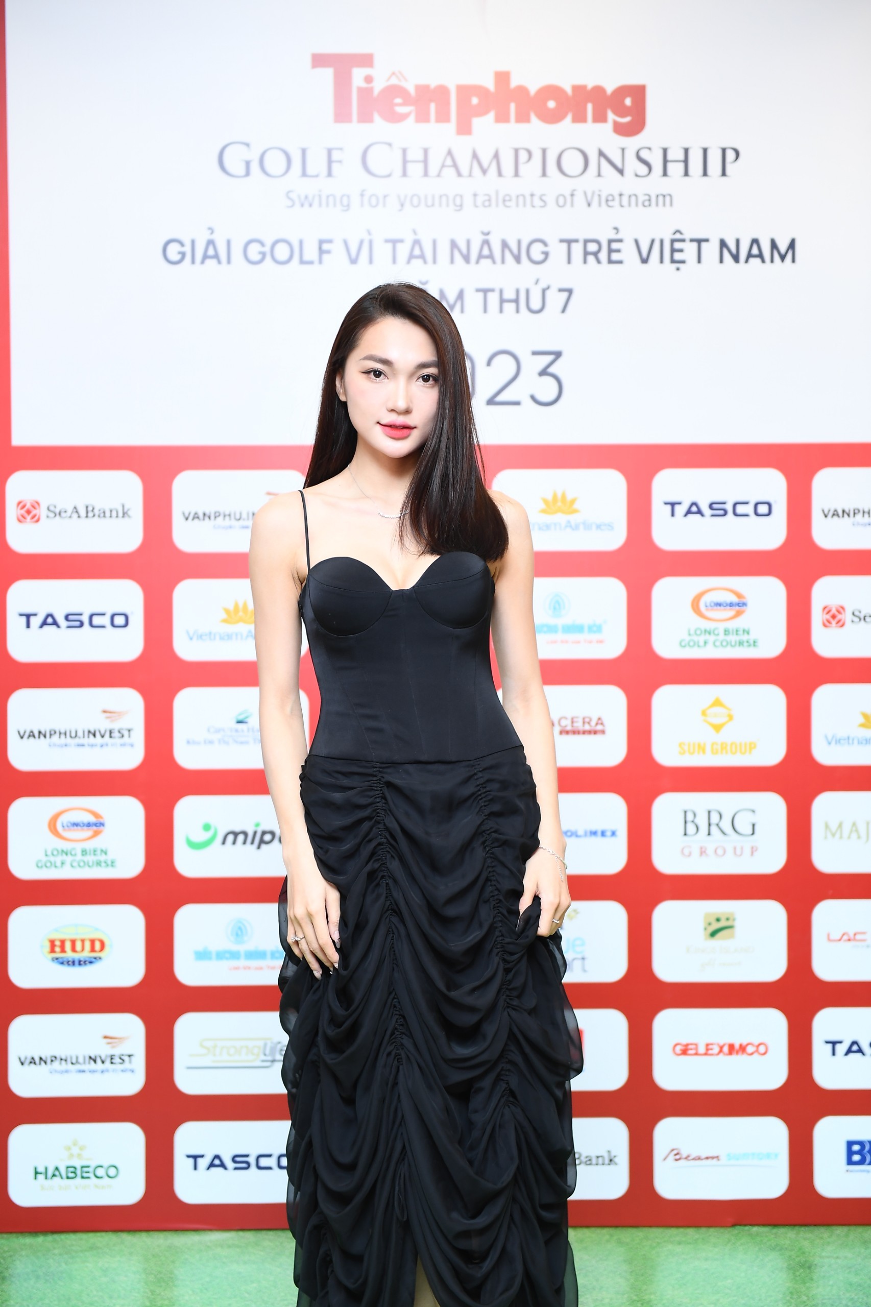 308ea8f4088cdfd2869d-2092.jpg