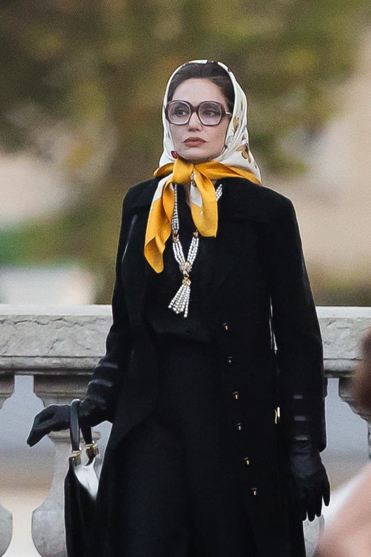 Angelina-Jolie-2.jpg