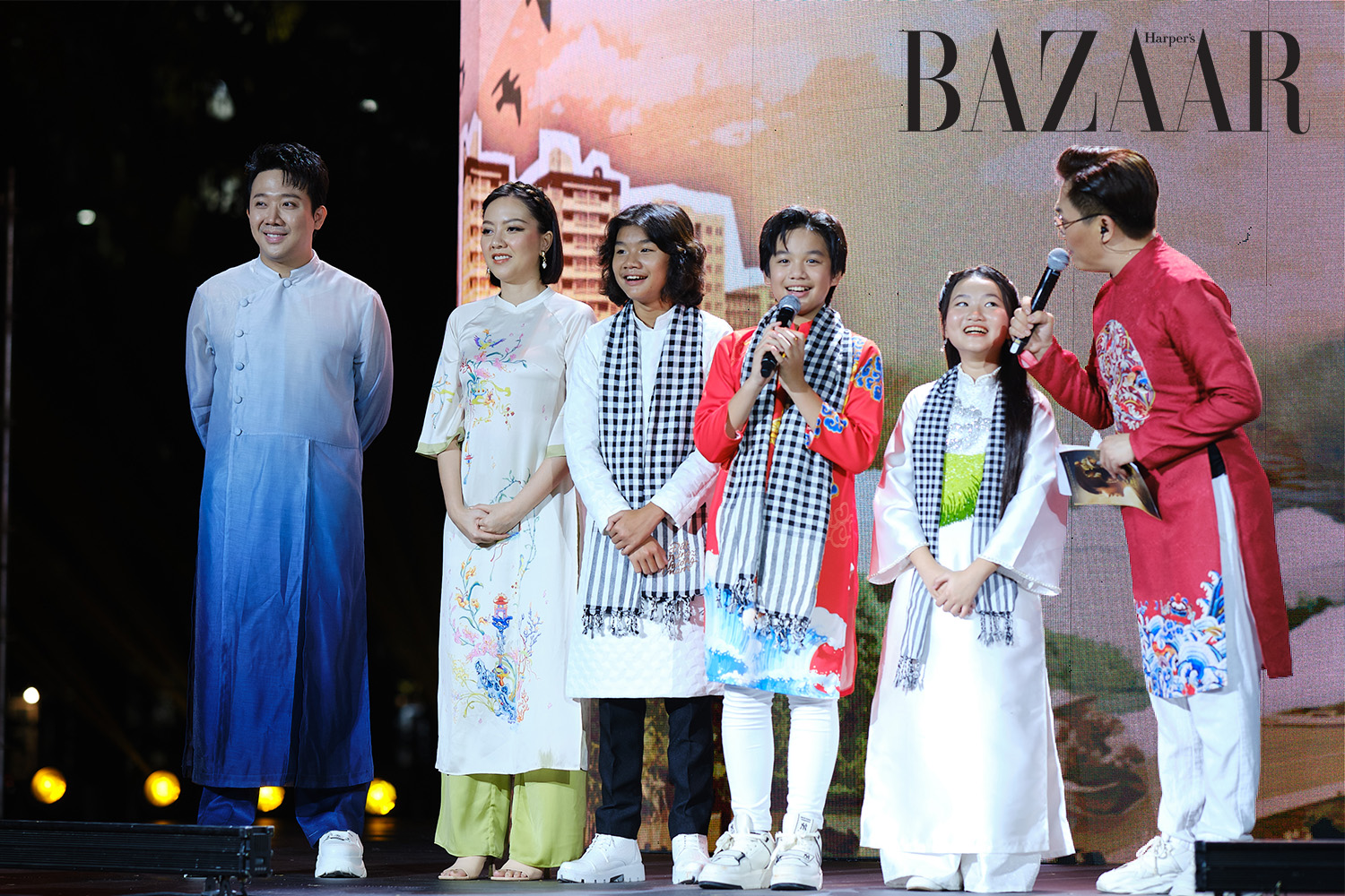 Harper's Bazaar_Trấn Thành Phương Mỹ Chi hát Bài ca Đất Phương Nam_07