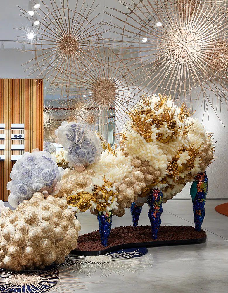 store_NY_mob_detail03.jpg.webp