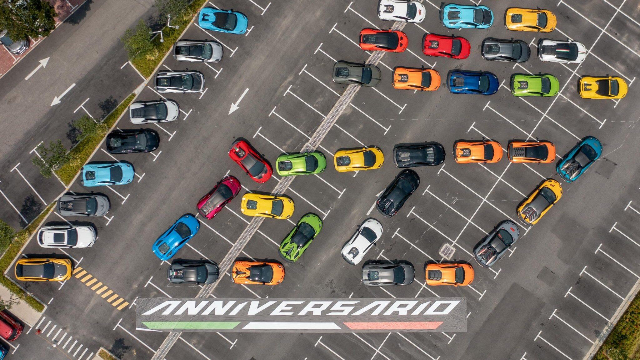 Lamborghini Esperienza Giro 2023 đã đến Đông Nam Á