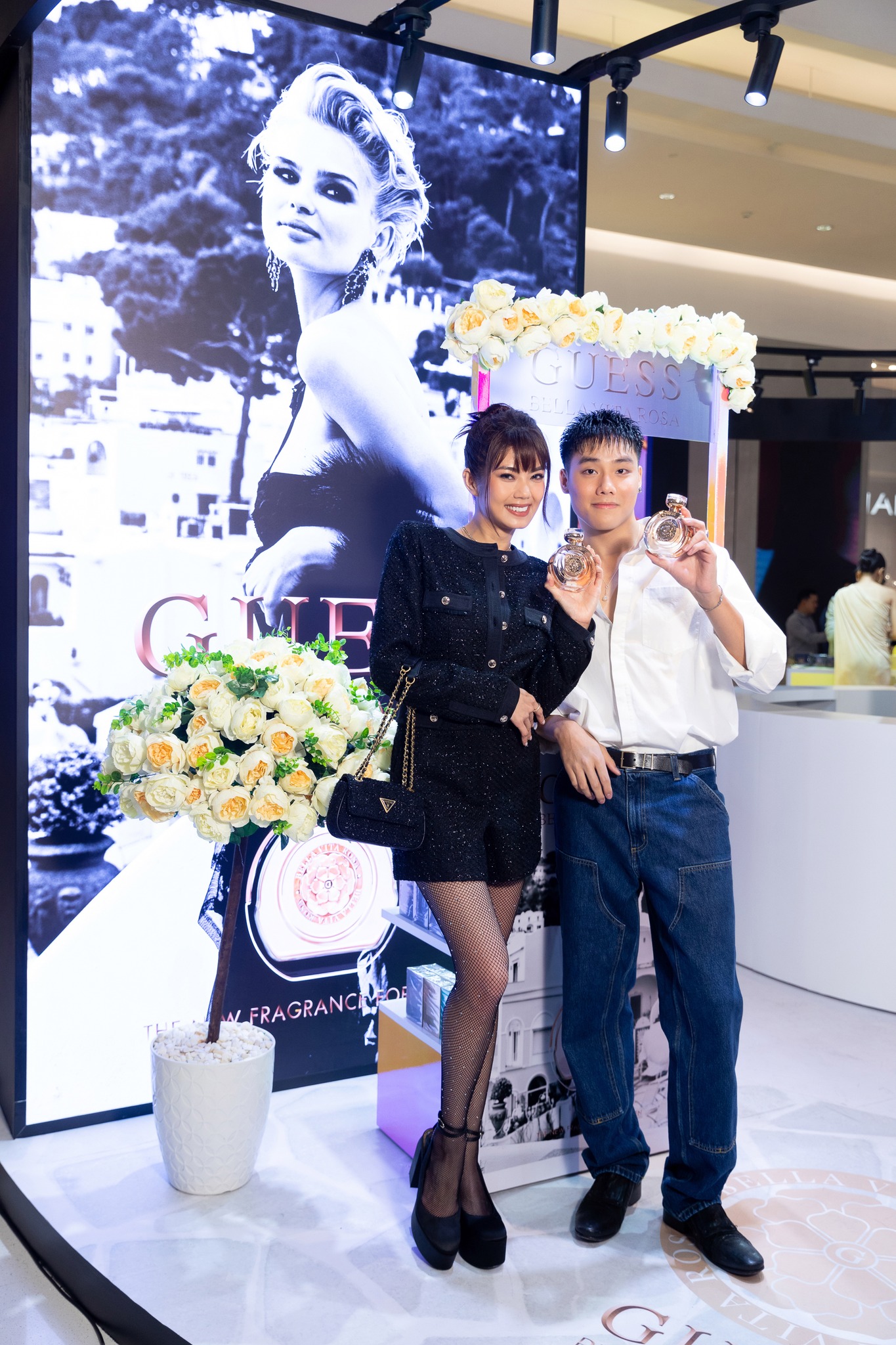 Đàm Phương Linh là chính mình với chất hương tuyệt vời từ Guess