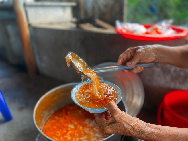 bánh-canh-nam-phổ-ivivu