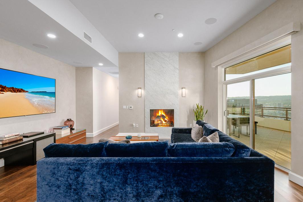 Ngôi sao nhạc Pop Rihanna tậu căn penthouse trị giá 21 triệu USD