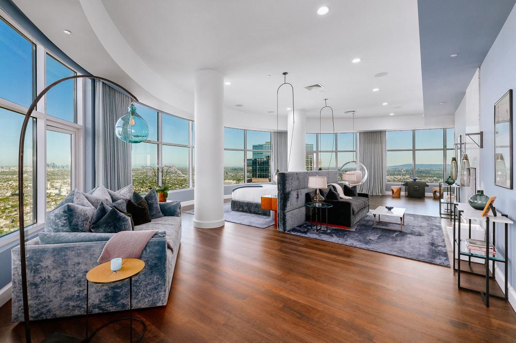 Ngôi sao nhạc Pop Rihanna tậu căn penthouse trị giá 21 triệu USD