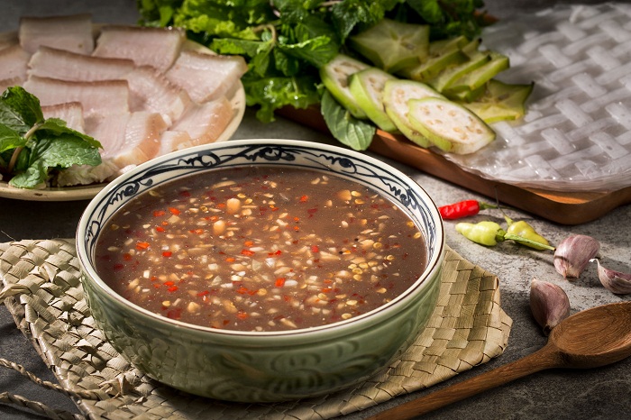 banh-trang-cuon-thit-heo-da-nang-ivivu-3
