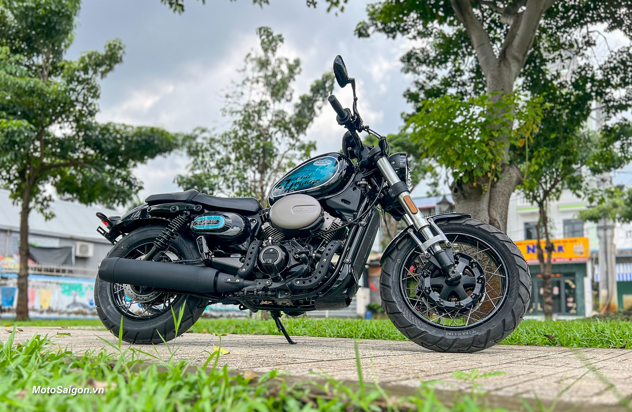 Hyosung GV300S EVO đã về Việt Nam với loạt trang bị cao cấp kèm giá xe