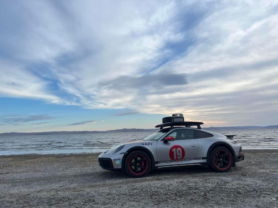 Porsche 911 Dakar