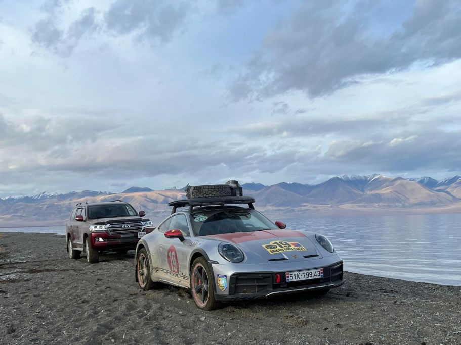Porsche 911 Dakar